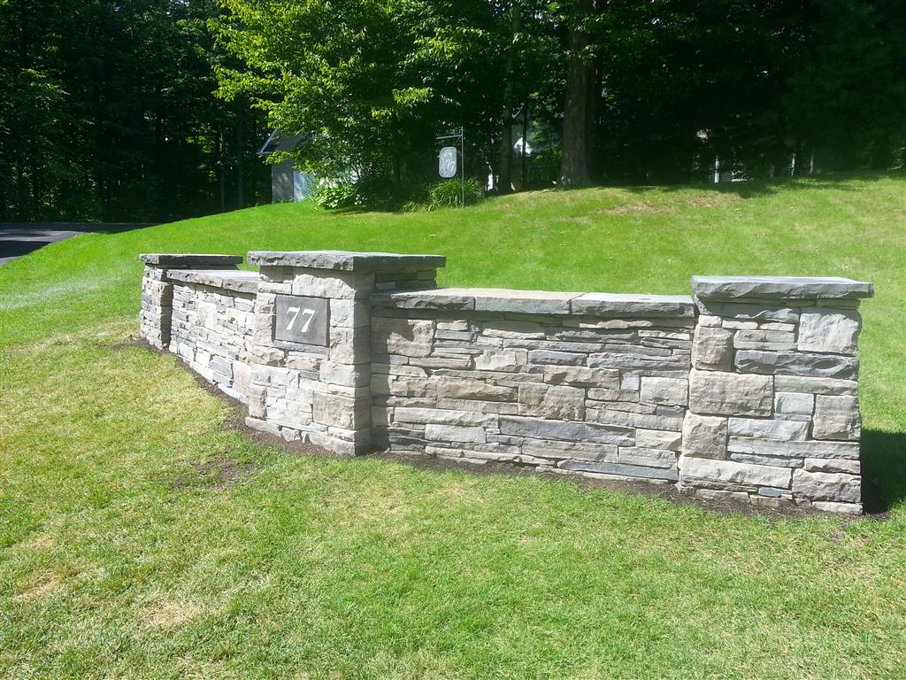 thestoneman.ca-Dry_laid_stone_entrance_wall