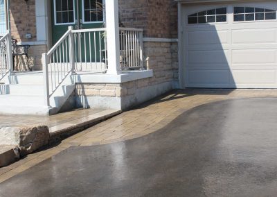 Oaks Ridgefield Plus driveway banding