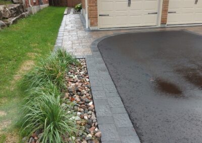 Oaks Ridgefield Plus driveway banding